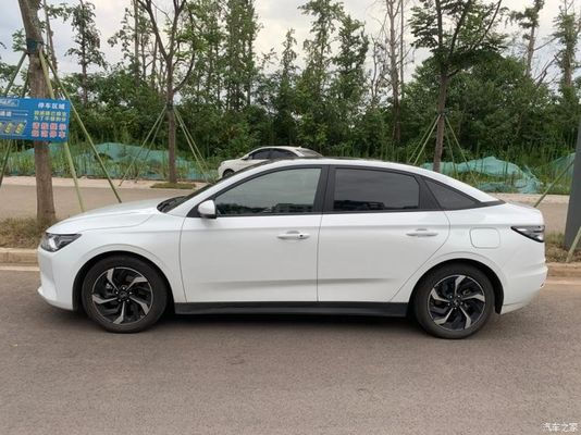 Weima E5 বিশুদ্ধ বৈদ্যুতিক যান মাল্টিকালার 170km/h নতুন শক্তি বৈদ্যুতিক গাড়ি