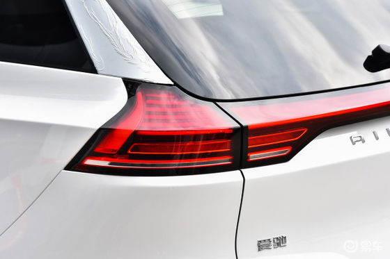 160Km/H গতিতে 403km দীর্ঘ পরিসরের বিশুদ্ধ বৈদ্যুতিক গাড়ি AIWAYS U5