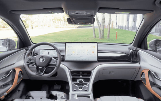 230km/h হাইব্রিড SUV গাড়ি