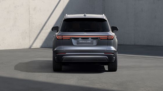 220km/h প্লাগ ইন হাইব্রিড SUV 700Km রেঞ্জ ফোর স্ক্রীন ছয় সিটার ইলেকট্রিক গাড়ি