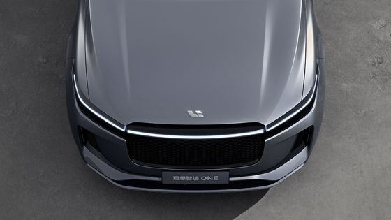 220km/h প্লাগ ইন হাইব্রিড SUV 700Km রেঞ্জ ফোর স্ক্রীন ছয় সিটার ইলেকট্রিক গাড়ি