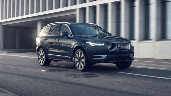 ভলভো XC90 B5 4 হুইল ড্রাইভ ইলেকট্রিক গাড়ি 180Km/H 4WD EV SUV 184KW সর্বোচ্চ শক্তি