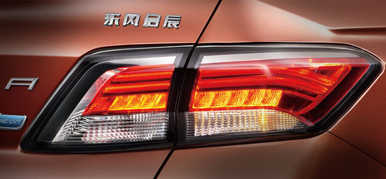 ডংফেং নিসান ভেনুসিয়া ডি60 ইভি 2500 মিমি - 3000 মিমি হুইলবেস বাম হাতের ড্রাইভ গাড়ি