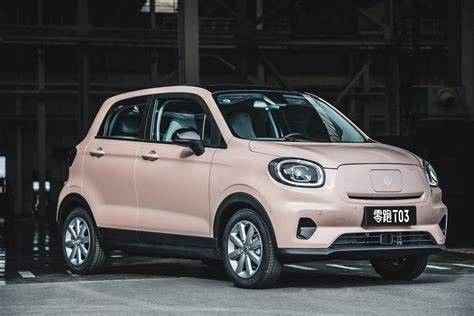 100km/h ছোট বৈদ্যুতিক SUV গাড়ি Leapmotor T03 CLTC 403km EV SUV যানবাহন