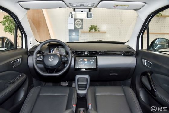 100km/h ছোট বৈদ্যুতিক SUV গাড়ি Leapmotor T03 CLTC 403km EV SUV যানবাহন