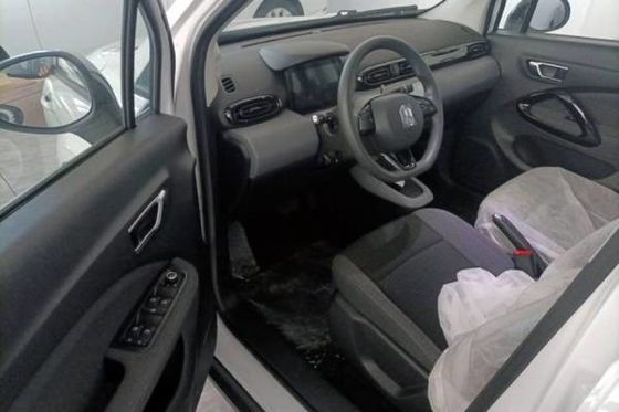 100km/h ছোট বৈদ্যুতিক SUV গাড়ি Leapmotor T03 CLTC 403km EV SUV যানবাহন