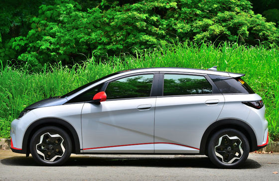 BYD ডলফিন 2022 বিশুদ্ধ বৈদ্যুতিক গাড়ি 5 দরজা 150km/H 2700mm হুইলবেস