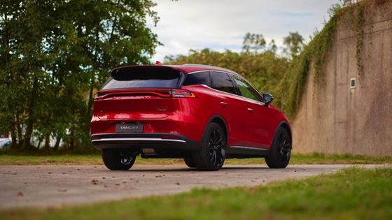 635 কিমি হাই পারফরম্যান্স ইলেকট্রিক গাড়ি