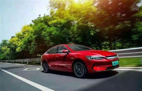 400 কিমি মাঝারি আকারের বৈদ্যুতিক গাড়ি