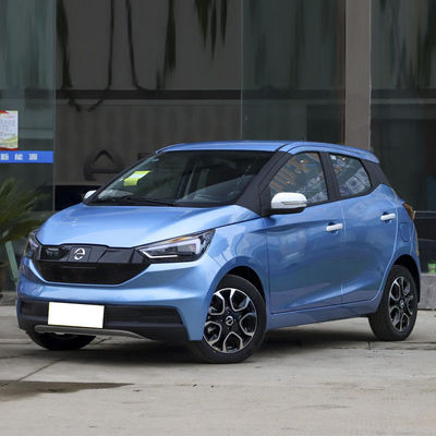 100km/h দ্রুত গতির বৈদ্যুতিক গাড়ি JMC EV3 নতুন শক্তি ইভি কার সেডান 302km NEDC