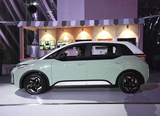 বুদ্ধিমান 130km/h মাঝারি বৈদ্যুতিক গাড়ি BYD D1 বৈদ্যুতিক ফোর হুইল ড্রাইভ যানবাহন