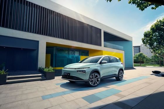 প্রাপ্তবয়স্কদের জন্য দীর্ঘ দূরত্বের মাঝারি বৈদ্যুতিক গাড়ি XIAOPENG G3i 460km - 520km রেঞ্জ