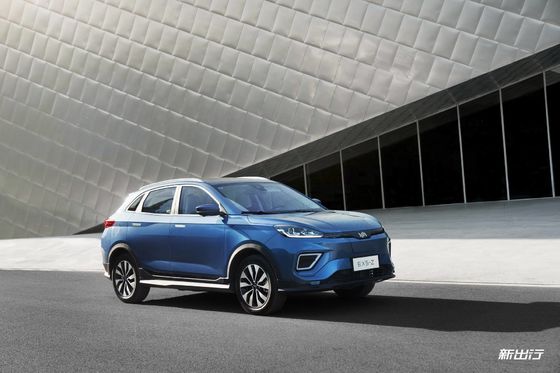 প্রাপ্তবয়স্কদের বড় ইলেকট্রিক গাড়ি ওয়েইমা EX5 পিওর ইভি ইলেকট্রিক যান 160কিমি/ঘন্টা 403কিমি রেঞ্জ