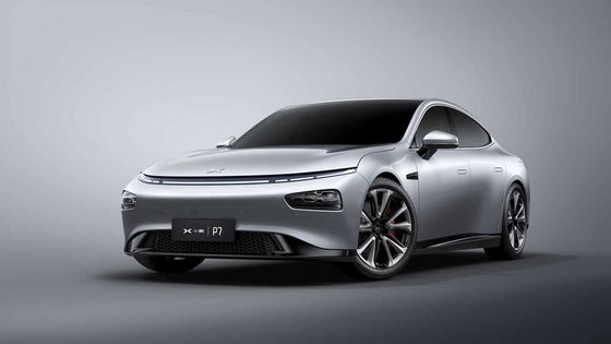 Xiaopeng P7 4 হুইল বৈদ্যুতিক যানবাহন 480km বৈদ্যুতিক প্রাপ্তবয়স্ক গাড়ি CCC প্রত্যয়িত