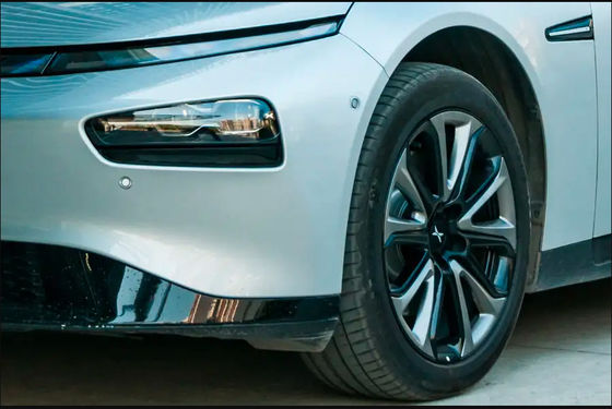 Xiaopeng P7 4 হুইল বৈদ্যুতিক যানবাহন 480km বৈদ্যুতিক প্রাপ্তবয়স্ক গাড়ি CCC প্রত্যয়িত