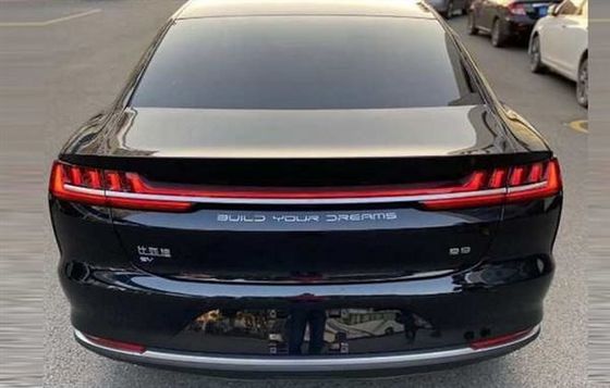 BYD E9 বড় বৈদ্যুতিক গাড়ি বিলাসবহুল সেডান বাম হাতের ড্রাইভ 185km/h 506km রেঞ্জ