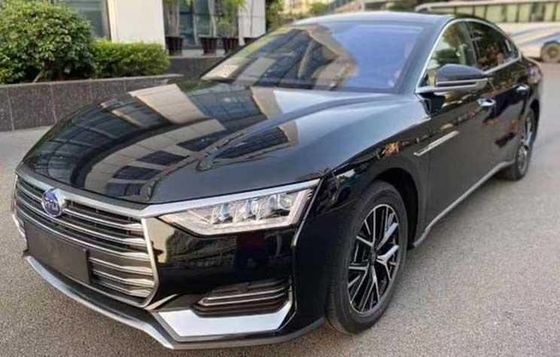 BYD E9 বড় বৈদ্যুতিক গাড়ি বিলাসবহুল সেডান বাম হাতের ড্রাইভ 185km/h 506km রেঞ্জ