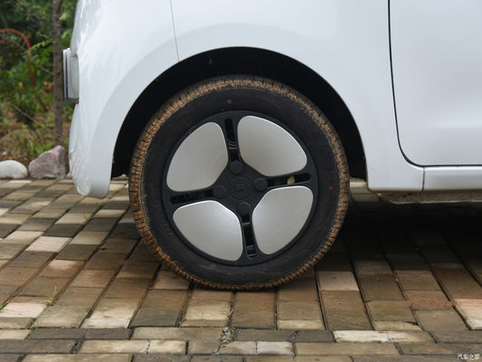 XIAOHU FEV Mini EV গাড়ি 100km/h প্রাপ্তবয়স্কদের জন্য নতুন শক্তির যান