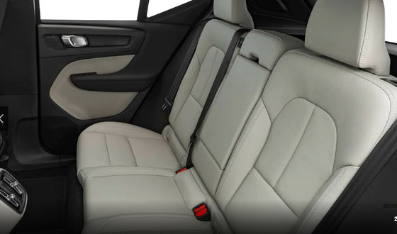 ভলভো XC40 পিওর ইলেকট্রিক কার হাই স্পিড কমপ্যাক্ট লাক্সারি ইভি কার 160 কিমি/ঘন্টা