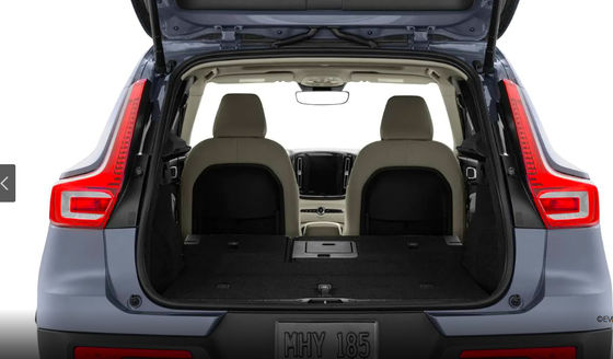 ভলভো XC40 পিওর ইলেকট্রিক কার হাই স্পিড কমপ্যাক্ট লাক্সারি ইভি কার 160 কিমি/ঘন্টা