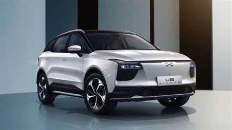 160Km/H গতিতে 403km দীর্ঘ পরিসরের বিশুদ্ধ বৈদ্যুতিক গাড়ি AIWAYS U5