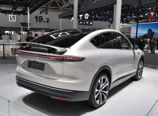 এসইউভি এ এনআইও ইসি 7 75 কেডব্লিউএইচ বৈদ্যুতিক গাড়ি 480 কেডব্লিউ সরবরাহকারী মোটর সহ