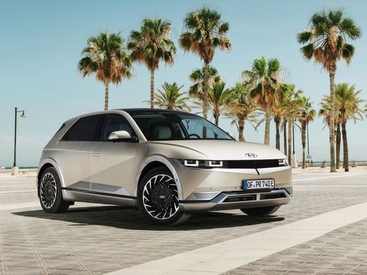 হুন্ডাই আইওনিক ৫ এর নতুন সম্পূর্ণ বৈদ্যুতিক গাড়ি পরিবার চারু, ভবিষ্যৎমুখী নকশা সহ ৪৩০ কিলোমিটার রেঞ্জ