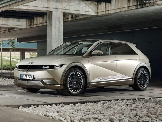 হুন্ডাই আইওনিক ৫ এর নতুন সম্পূর্ণ বৈদ্যুতিক গাড়ি পরিবার চারু, ভবিষ্যৎমুখী নকশা সহ ৪৩০ কিলোমিটার রেঞ্জ