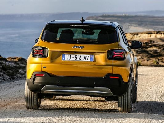 ছোট কম্প্যাক্ট পরিবার ফোকাস সমস্ত বৈদ্যুতিক ক্রসওভার এসইউভি জিপ অ্যাভেঞ্জার WLTP400km সঙ্গে