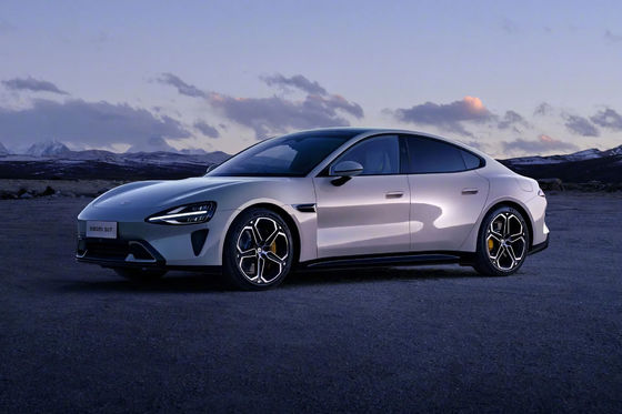 ব্র্যান্ড নিউ শাওমি এসইউ৭ সেডান ৪৭৫ কিলোওয়াট অথবা ৬৬৪ বিএইচপি পাওয়ার ১৬৫মাইল প্রতি ঘণ্টায় নিউ এনার্জি যানবাহন