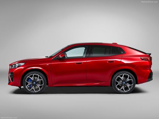 গরম বিক্রয় লং রেঞ্জ ইলেকট্রিক কার 2024 জন্য বিএমডব্লিউ IX2 449Km হাই স্পিড অটো নতুন শক্তি গাড়ী