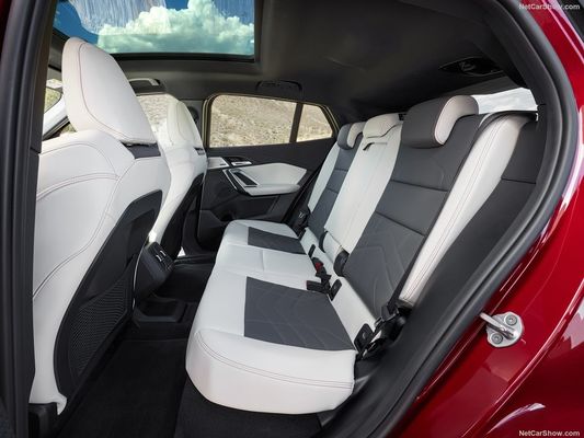 গরম বিক্রয় লং রেঞ্জ ইলেকট্রিক কার 2024 জন্য বিএমডব্লিউ IX2 449Km হাই স্পিড অটো নতুন শক্তি গাড়ী