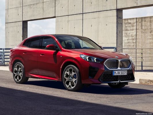 গরম বিক্রয় লং রেঞ্জ ইলেকট্রিক কার 2024 জন্য বিএমডব্লিউ IX2 449Km হাই স্পিড অটো নতুন শক্তি গাড়ী