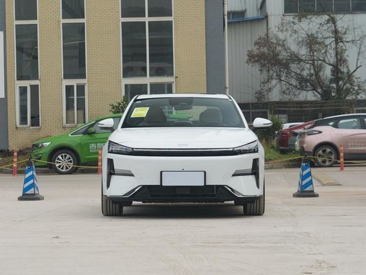 ২০২৪ জিলি এল৬ প্লাগ ইন হাইব্রিড ইলেকট্রিক গাড়ি ১৩৭০ কিমি দূরত্বের