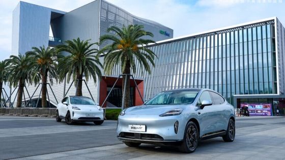 2023 জিএসি আইওনের হাইপার এইচটি ফাস্টব্যাক এসইভিআরডব্লিউডি ব্যাটারি স্যুপ সংস্করণ গল উইং ডোর সহ, 245 এইচপি, 550 কিলোমিটার রেঞ্জ