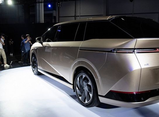 পাইকারি ইলেকট্রিক গাড়ি ব্যবহৃত নতুন গাড়ি XPENG X9 2024 বিগ এমপিভি 4dw 5door 7seat Xiaopeng X9 Big Suv শক্তি যানবাহন