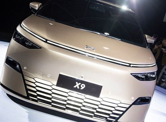 পাইকারি ইলেকট্রিক গাড়ি ব্যবহৃত নতুন গাড়ি XPENG X9 2024 বিগ এমপিভি 4dw 5door 7seat Xiaopeng X9 Big Suv শক্তি যানবাহন