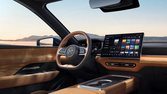 প্রথম পুরোপুরি বৈদ্যুতিক গাড়ি মাজদা ইজেড-৬ হল একটি মসৃণ পিছনের চাকা ড্রাইভ সেডান