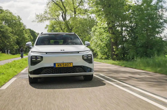 নতুন প্রিমিয়াম ইলেকট্রিক এসইউভি-এক্সপেনগ জি৯ ২০২৪ ৫৭০ কিলোমিটার প্রো ২৩০ মোটরপাওয়ার ৪৩০ এন.এম টর্ক ৬.৪ সেকেন্ড ০-১০০ কিলোমিটার/ঘন্টা ত্বরণ