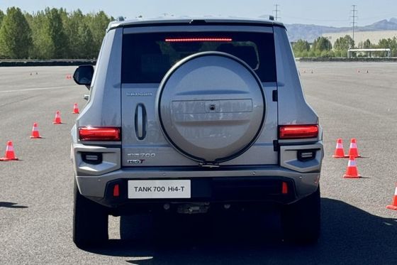 জিডব্লিউএম ট্যাঙ্ক বিলাসবহুল অফ রোড এসইউভি পিএইচভি এডব্লিউডি ড্রাইভট্রেন 190 কিমি / ঘন্টা সর্বোচ্চ গতি 3.0 টন 360 পিএস ভি 6 ইঞ্জিন এবং 0.4 ঘন্টা দ্রুত চার্জিং সময় সহ