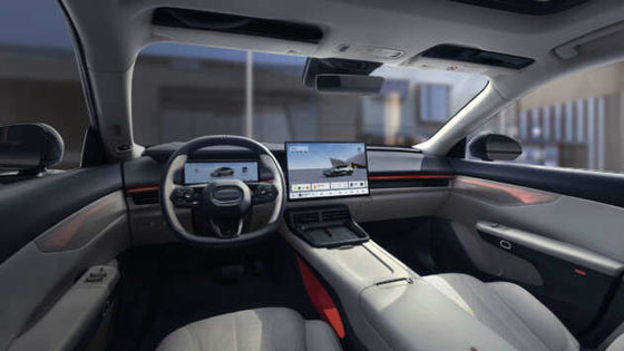 শক্তিশালী নতুন হাইব্রিড গাড়ি লিনক & CO 07 EM-P 163 PS এবং 255 Nm টর্ক এবং 160kw মোটর শক্তি & 3 গতি DHT গিয়ারবক্স সহ