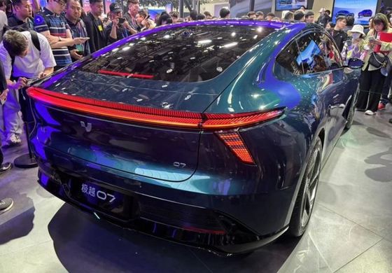 প্রাক-বিক্রয় Geely&Baidu যৌথ ব্র্যান্ড Jiyue07 200kw/271P.s মোটর শক্তি সহ বিশুদ্ধ বৈদ্যুতিক যানবাহন 2WD ড্রাইভট্রেন 4door/5seats