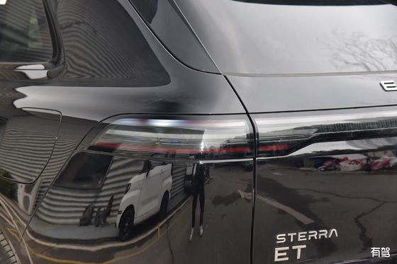 সর্বশেষ ইভি গাড়ি REEV EXEED ET 200 প্লাস সর্বোচ্চ শক্তি 195kw & 324N.m টর্ক 7.8 সেকেন্ড 0-100km / h ত্বরণ বৈদ্যুতিক যানবাহন