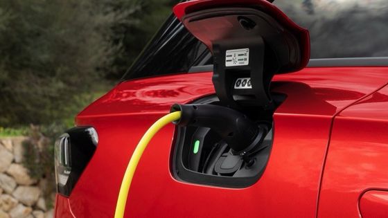 ভক্সওয়াগেন আইডি 7 ট্যুরার জিটিএক্স নিউ ইঞ্জিনিয়ারিং যানবাহন ৯১ কিলোওয়াট ব্যাটারি সহ ২৫০ কিলোওয়াট (৩৪০ পি.এস) মোটর পাওয়ার ৬.০ সেকেন্ড ত্বরণ ০-১০০ কিমি/ঘন্টা