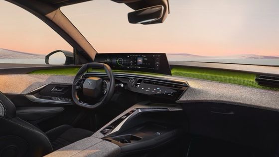 প্রিসেল 2024 Peugeot E-5008 এসইউভি 500km পরিসীমা 326 অশ্বশক্তি (240 KW) ডুয়াল মোটর AWD খাঁটি বৈদ্যুতিক যানবাহন