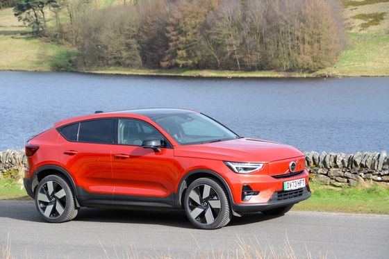 ওল্টপ 326 মাইল 4.7 সেকেন্ডের ত্বরণ 0-62mph 408hp মোটর অশ্বশক্তি সহ অল-রাউন্ড ইভি ভলভো EC40 আলটিমেট টুইন মোটর