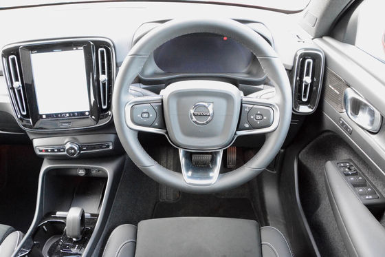 ওল্টপ 326 মাইল 4.7 সেকেন্ডের ত্বরণ 0-62mph 408hp মোটর অশ্বশক্তি সহ অল-রাউন্ড ইভি ভলভো EC40 আলটিমেট টুইন মোটর