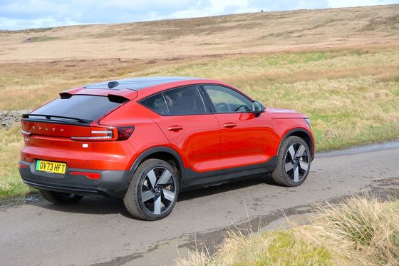 ওল্টপ 326 মাইল 4.7 সেকেন্ডের ত্বরণ 0-62mph 408hp মোটর অশ্বশক্তি সহ অল-রাউন্ড ইভি ভলভো EC40 আলটিমেট টুইন মোটর