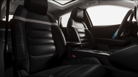 সিট্রোয়েনের ই-সি৪ মোটরসাইকেল ১৫৫ কিলোওয়াট ১৫৬ পিএস পাওয়ার সহ ১৫০ কিলোমিটার প্রতি ঘণ্টায় সর্বোচ্চ গতিতে ৫৪ কিলোওয়াট লিথিয়াম-আয়ন ব্যাটারি