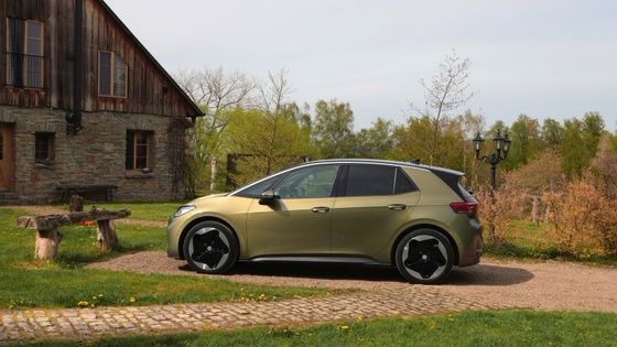 ক্লাসিক এবং নতুন ইভি গাড়ি ভক্সওয়াগেন আইডি 3 প্রো ডব্লিউএলটিপি 434 কিমি রেঞ্জ 150kw ((204P.s) মোটর পাওয়ার7.6 সেকেন্ড 0-100km/h ত্বরণ